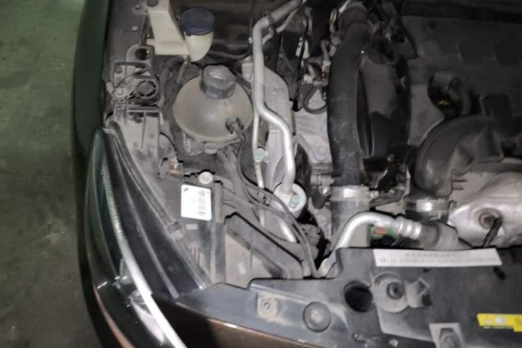 Used Peugeot 408 2014 1.6T Automatic Supreme Edition Engine Bay Left