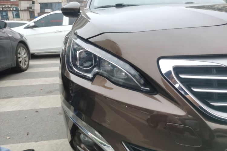 Used Peugeot 408 2014 1.6T Automatic Supreme Edition Right Front Headlight