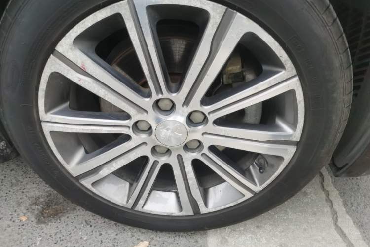 Used Peugeot 408 2014 1.6T Automatic Supreme Edition Right Front Wheel Hub