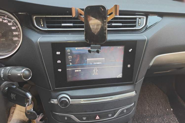 Used Peugeot 408 2014 1.8L Automatic Luxury Edition Audio And AC Panel