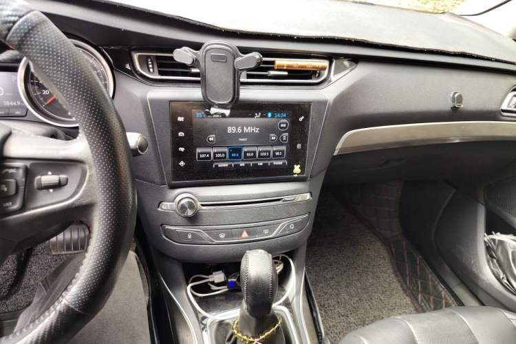 Used Peugeot 408 2014 1.6T Automatic Prestige Edition Audio And AC Panel