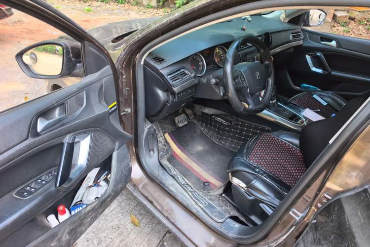 Used Peugeot 408 2014 1.8L Automatic Luxury Edition Driver Seat