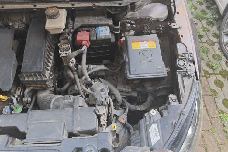 Used Peugeot 408 2014 1.8L Automatic Luxury Edition Engine Bay Left