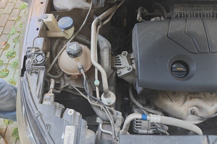 Used Peugeot 408 2014 1.8L Automatic Luxury Edition Engine Bay Right