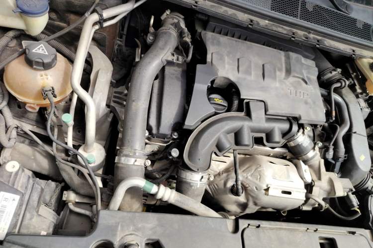 Used Peugeot 408 2014 1.6T Automatic Prestige Edition Engine Bay Right