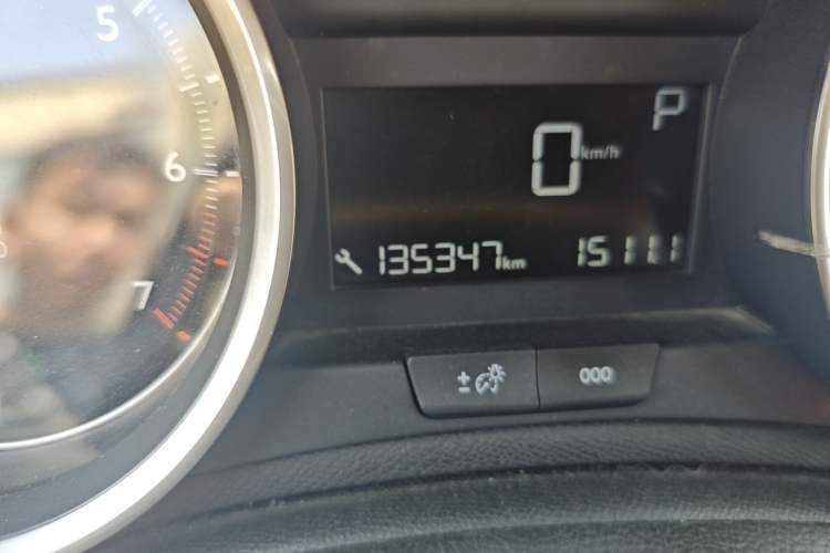 Used Peugeot 408 2014 1.8L Automatic Luxury Edition Odometer Close Up