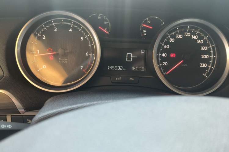 Used Peugeot 408 2014 1.8L Automatic Luxury Edition Odometer Close Up