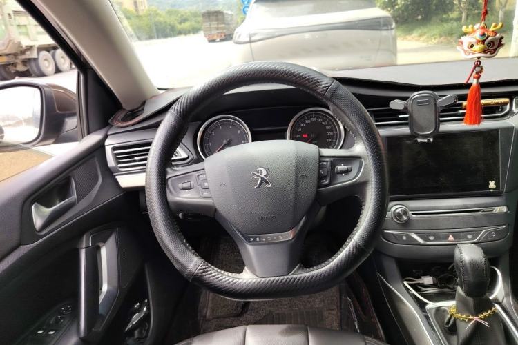 Used Peugeot 408 2014 1.6T Automatic Prestige Edition Steering Wheel