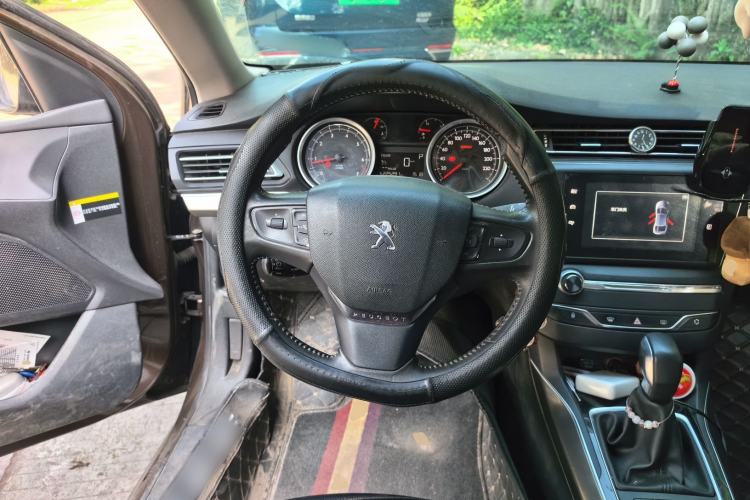Used Peugeot 408 2014 1.8L Automatic Luxury Edition Steering Wheel