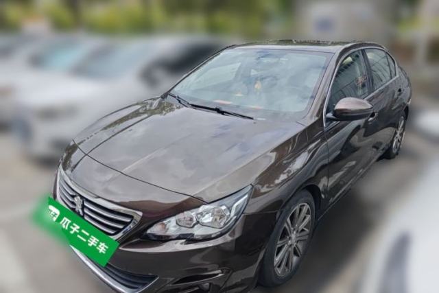 Ojetý Peugeot 408 2014 1.8L Automatic Luxury Edition