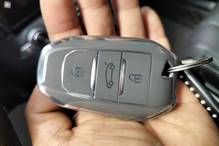Used Peugeot 408 2014 1.6T Automatic Prestige Edition Vehicle Key