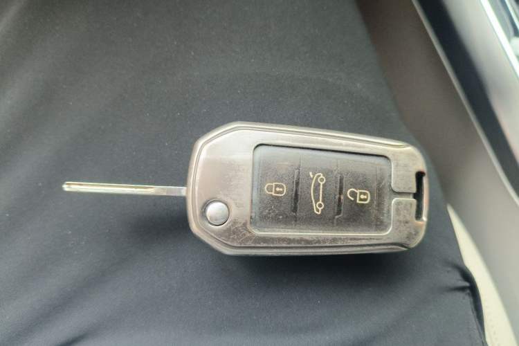 Used Peugeot 408 2014 1.8L Automatic Luxury Edition Vehicle Key