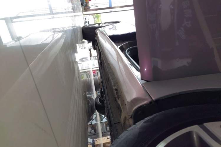 Used Peugeot 408 2014 1.8L Automatic Luxury Edition Right Side Sill