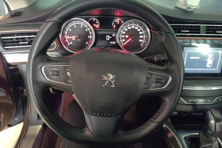 Used Peugeot 408 2014 1.8L Automatic Luxury Edition Steering Wheel