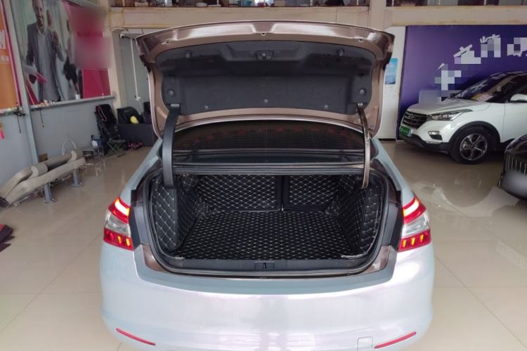 Used Peugeot 408 2014 1.8L Automatic Luxury Edition Trunk
