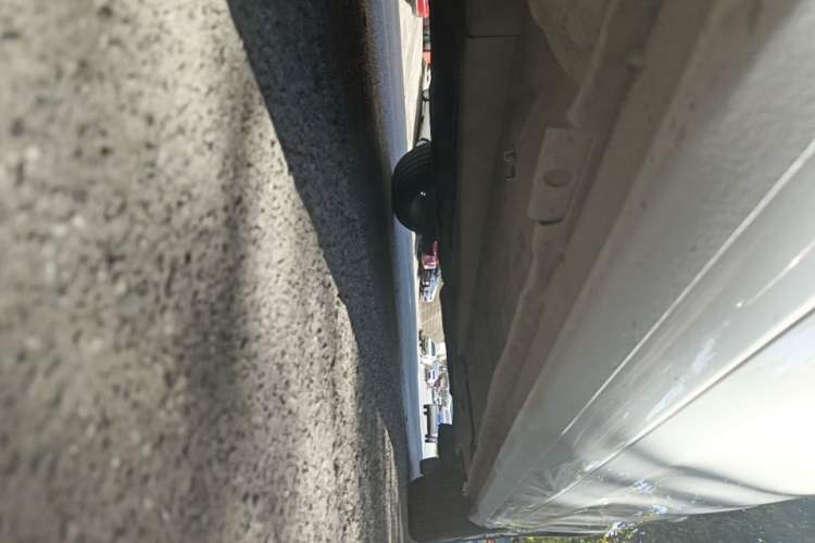 Used Peugeot 408 2014 1.8L Automatic Luxury Edition Left Side Sill