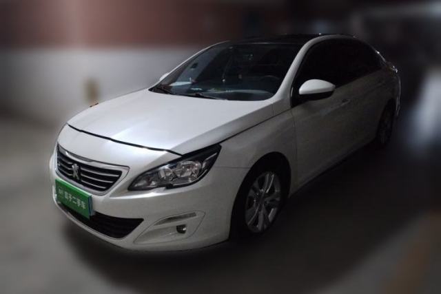 Ojetý Peugeot 408 2014 1.8L Manual Leading Edition
