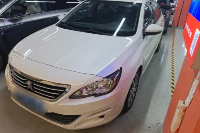 Peugeot 408 2014 1.8L Automatic Luxury Edition مستعملة