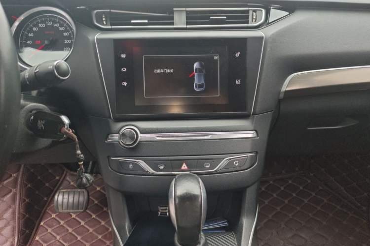 Used Peugeot 408 2014 1.8L Automatic Luxury Edition Audio And AC Panel
