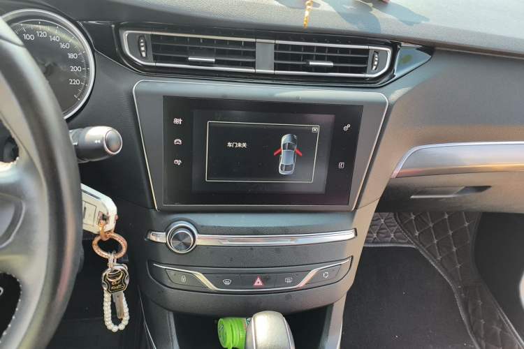 Used Peugeot 408 2014 1.8L Automatic Luxury Edition Audio And AC Panel