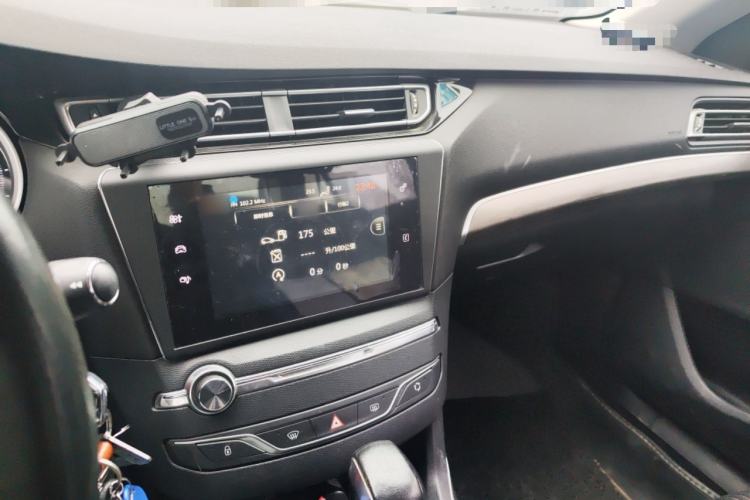 Used Peugeot 408 2014 1.8L Automatic Luxury Edition Audio And AC Panel
