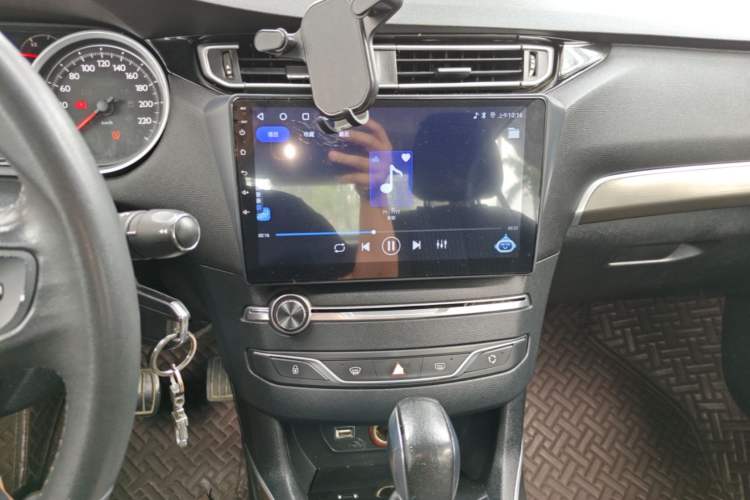 Used Peugeot 408 2014 1.8L Automatic Luxury Edition Audio And AC Panel