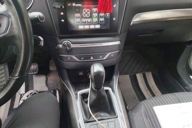Used Peugeot 408 2014 1.8L Automatic Luxury Edition Audio And AC Panel