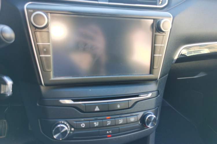Used Peugeot 408 2014 1.8L Manual Leading Edition Audio And AC Panel