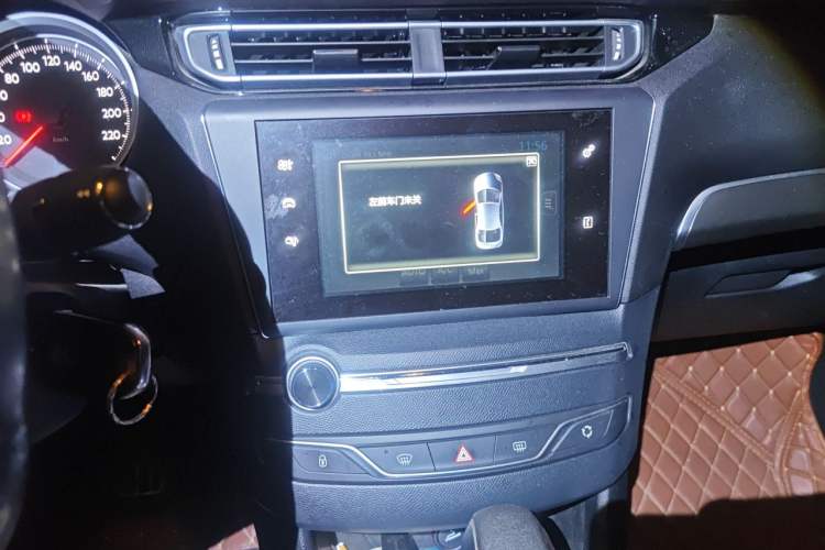 Used Peugeot 408 2014 1.8L Automatic Luxury Edition Audio And AC Panel