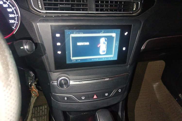 Used Peugeot 408 2014 1.8L Automatic Luxury Edition Audio And AC Panel