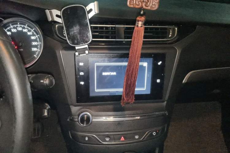 Used Peugeot 408 2014 1.8L Automatic Luxury Edition Audio And AC Panel