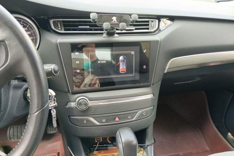 Used Peugeot 408 2014 1.8L Automatic Luxury Edition Audio And AC Panel