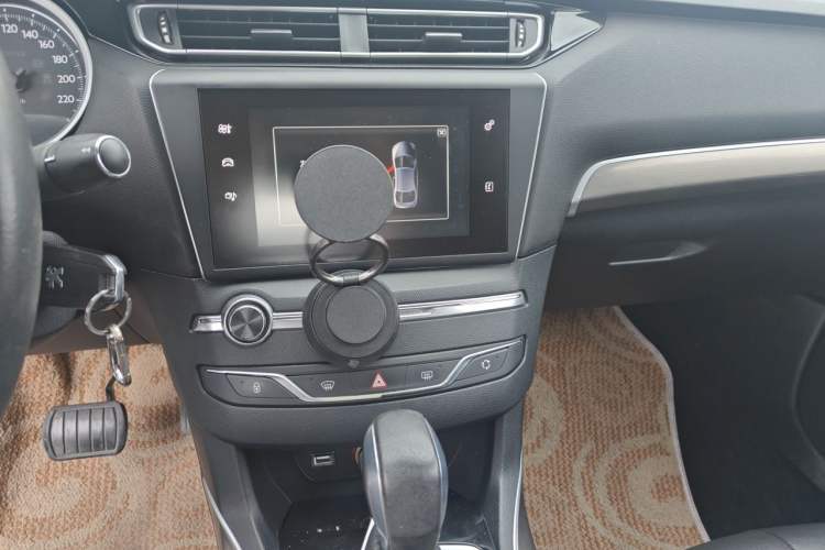Used Peugeot 408 2014 1.8L Automatic Luxury Edition Audio And AC Panel