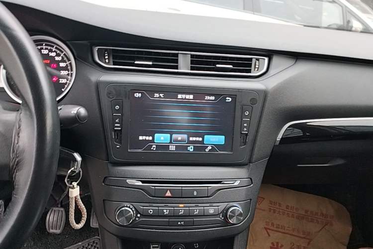 Used Peugeot 408 2014 1.8L Manual Leading Edition Audio And AC Panel