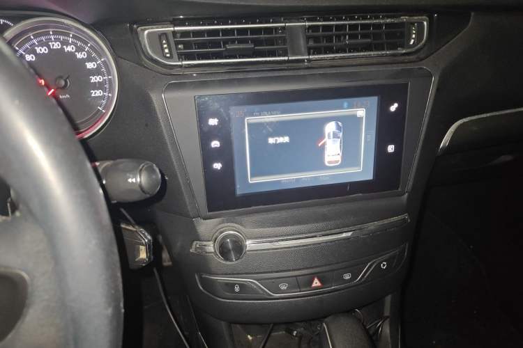 Used Peugeot 408 2014 1.8L Automatic Luxury Edition Audio And AC Panel
