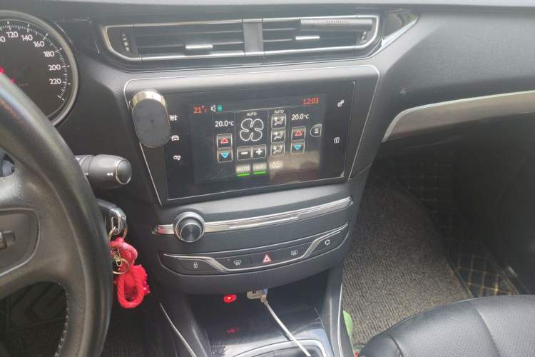 Used Peugeot 408 2014 1.8L Automatic Luxury Edition Audio And AC Panel