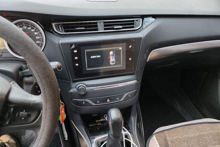 Used Peugeot 408 2014 1.8L Automatic Luxury Edition Audio And AC Panel