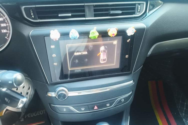 Used Peugeot 408 2014 1.8L Automatic Luxury Edition Audio And AC Panel