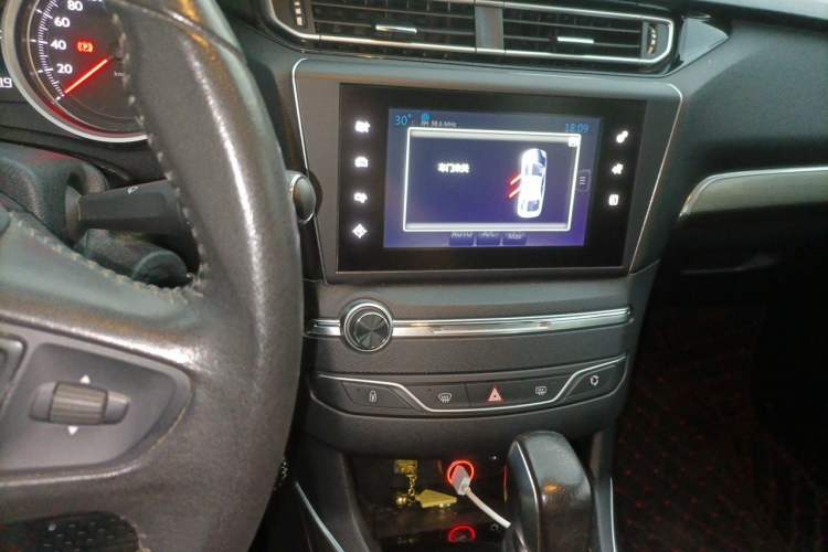 Used Peugeot 408 2014 1.8L Automatic Luxury Edition Audio And AC Panel