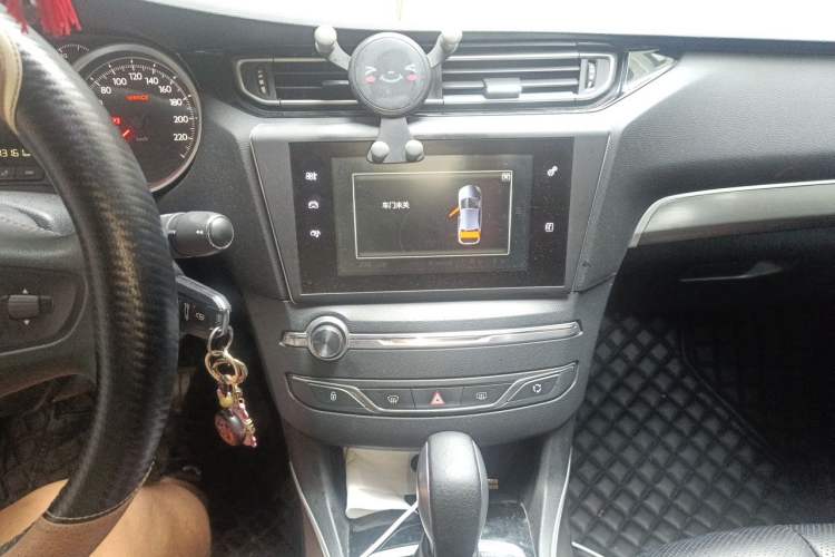 Used Peugeot 408 2014 1.8L Automatic Luxury Edition Audio And AC Panel