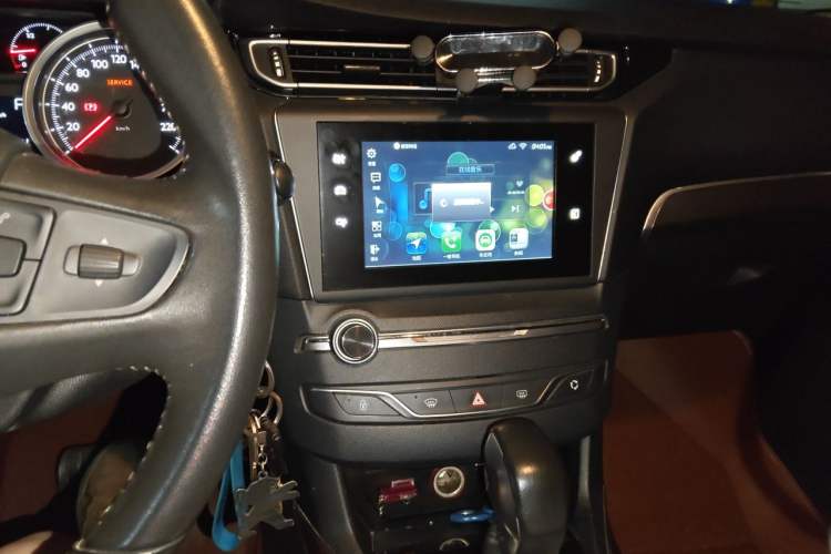 Used Peugeot 408 2014 1.8L Automatic Luxury Edition Audio And AC Panel