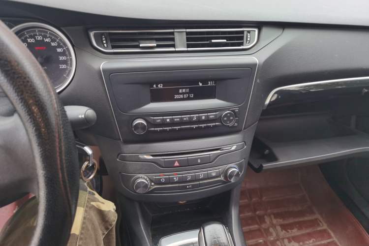 Used Peugeot 408 2014 1.8L Manual Leading Edition Audio And AC Panel