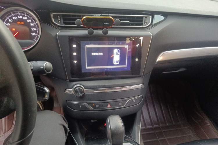 Used Peugeot 408 2014 1.6T Automatic Supreme Edition Audio And AC Panel