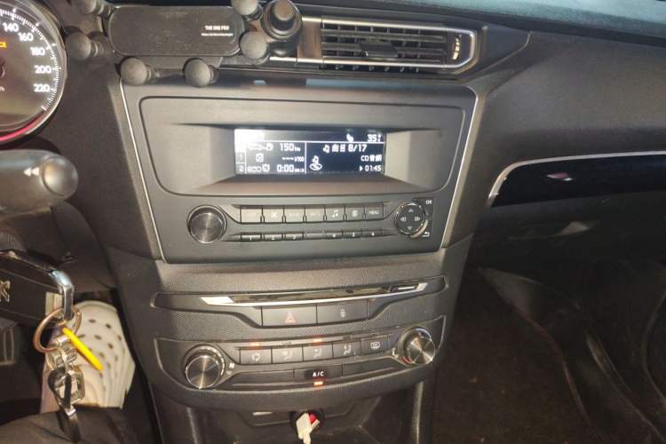 Used Peugeot 408 2014 1.8L Manual Leading Edition Audio And AC Panel