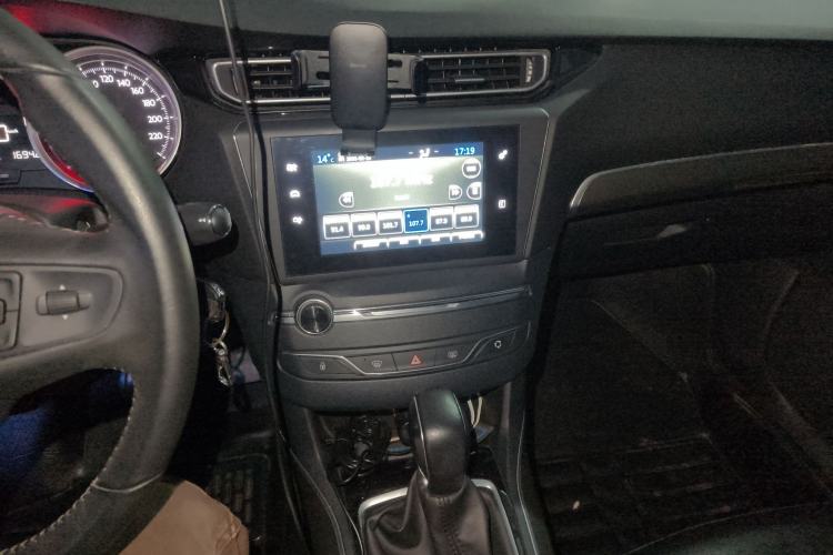 Used Peugeot 408 2014 1.8L Automatic Luxury Edition Audio And AC Panel