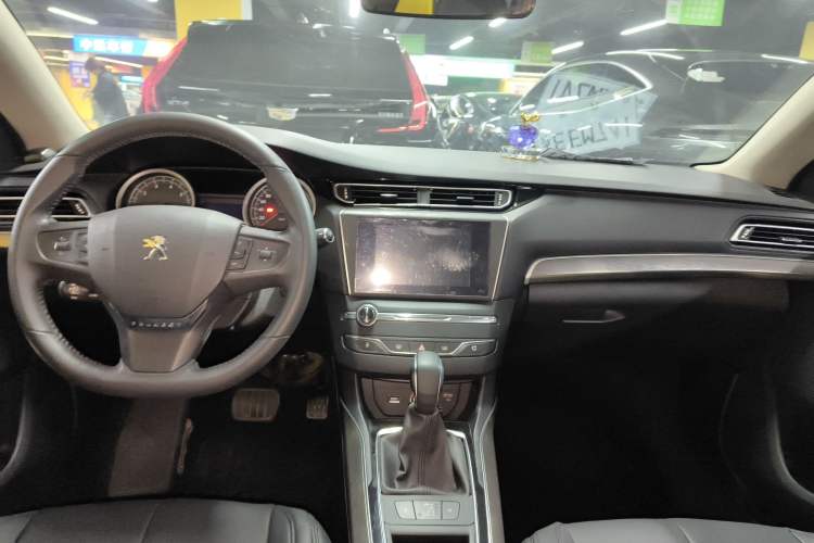 Used Peugeot 408 2014 1.8L Automatic Luxury Edition Audio And AC Panel