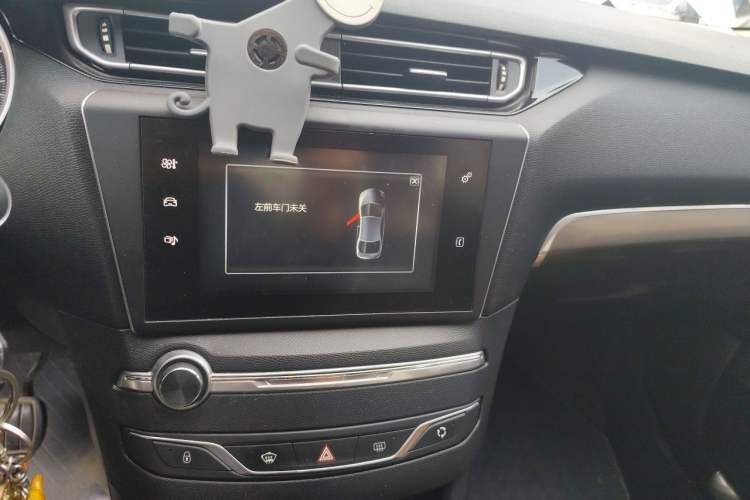 Used Peugeot 408 2014 1.8L Automatic Luxury Edition Audio And AC Panel