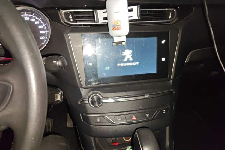 Used Peugeot 408 2014 1.8L Automatic Luxury Edition Audio And AC Panel