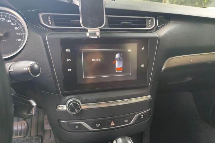 Used Peugeot 408 2014 1.8L Automatic Luxury Edition Audio And AC Panel