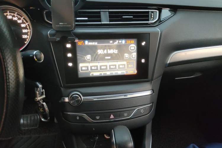 Used Peugeot 408 2014 1.8L Automatic Luxury Edition Audio And AC Panel